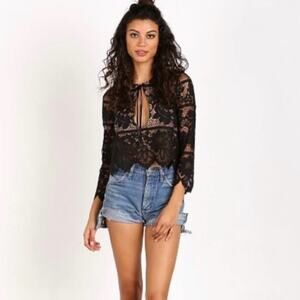 For Love and Lemons Gianna Lace Black/Nude Crop Top